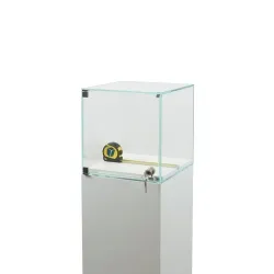 Glasmontre med dør