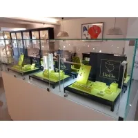 vitrine med dør